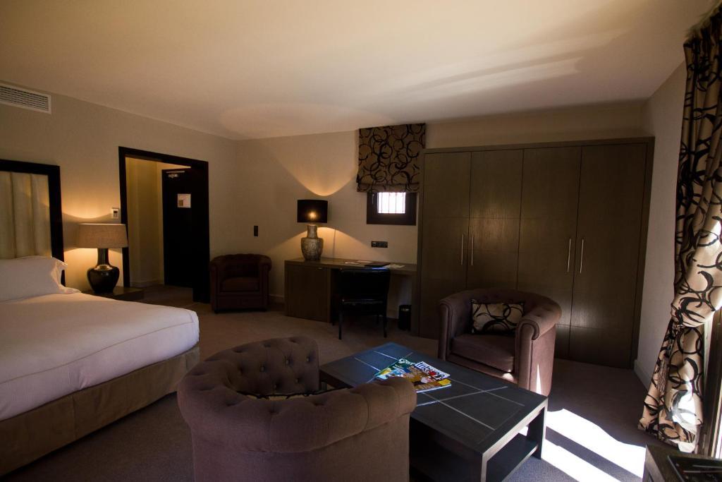 Le Daya Hotel et Spa Roquebrune-sur-Argens Kamer foto