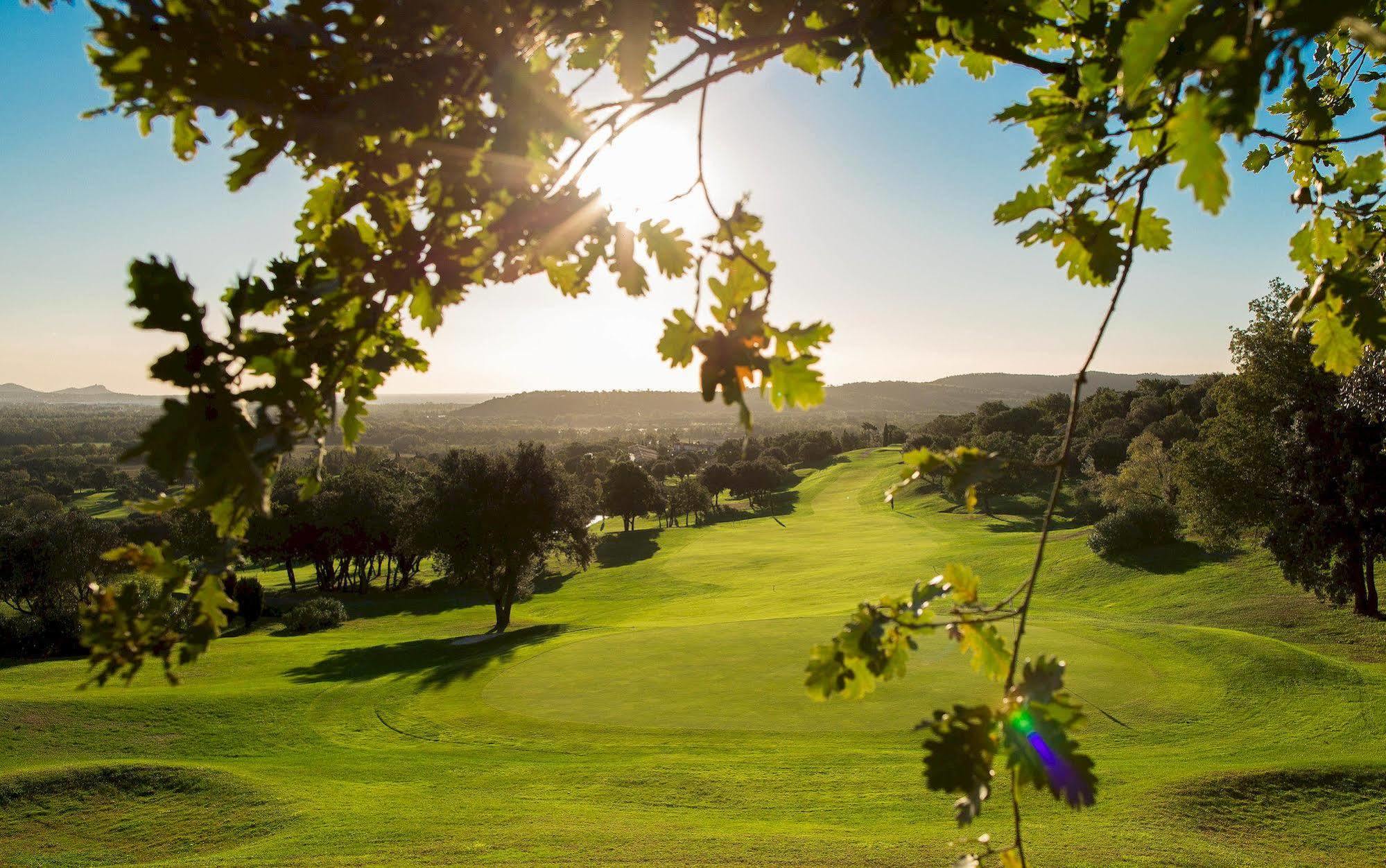 Le Daya Hotel et Spa Roquebrune-sur-Argens Buitenkant foto