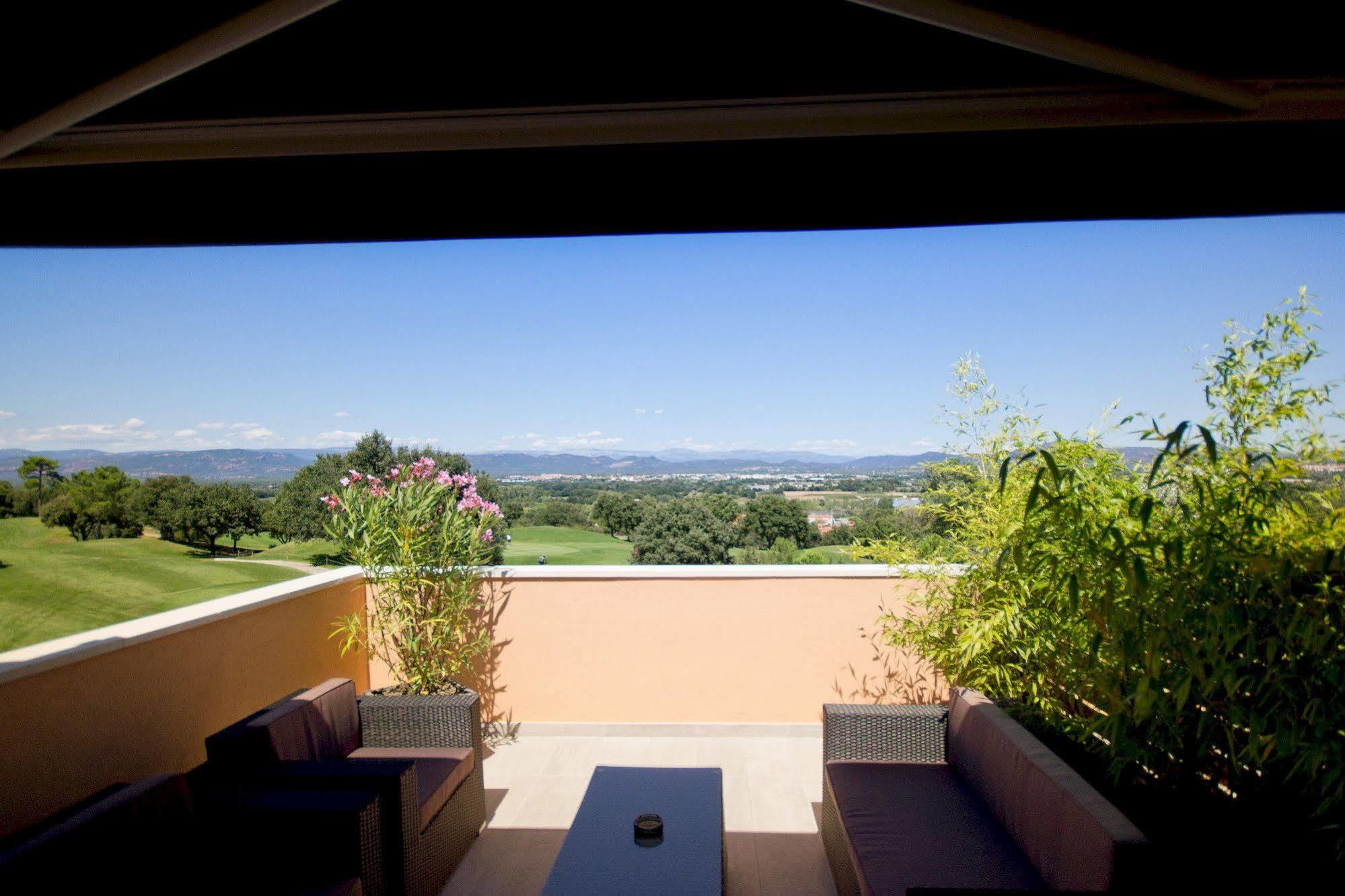 Le Daya Hotel et Spa Roquebrune-sur-Argens Buitenkant foto